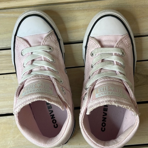 Converse No Tie Shoes - Picture 7 of 10